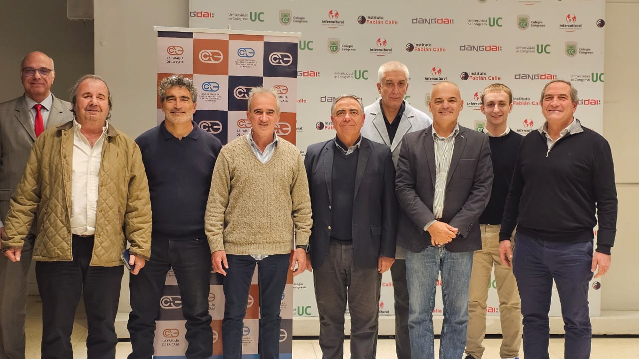 Gran convocatoria en la presentación del proyecto de ley previsional y charla de coyuntura económica